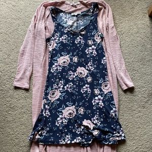Wallflower Brand. Long cardigan included. Size M
